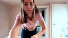 Amateur Webcam Teen Flashes Masturbates