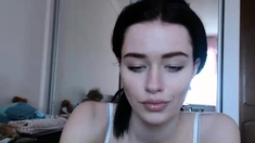 Brunette Solo Webcam Masturbation