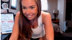 Amateur Webcam Teen Masturbates And Teases