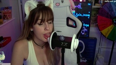 Blonde amateur gives webcam show with toys