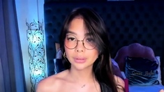 Amateur Asian street babe picked up and tricked into sex
