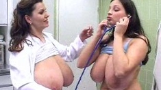 Babe shows off her big boobs and fucked