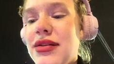 Honey___hot in mall changing cabin