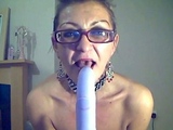 Mature Woman Masturbates on Webcam