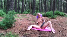 Alice Amateur Blonde Toys Masturbation