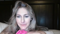 Amateur Blonde Teen Plays Solo With Toy Webcam Porn