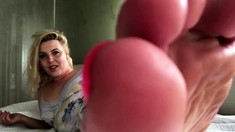 Goddess Rose Thorne - Perfectly Dreamy Feet