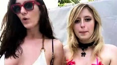Blonde and brunette lesbian babes love