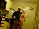 Amateur girl getd naked for pizza delivery